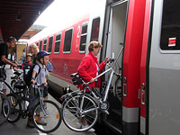 ./street/EUROBIKE2005 rail