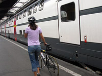 ./street/EUROBIKE2005 rail