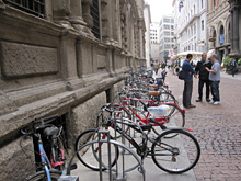 街中にある自転車置き場